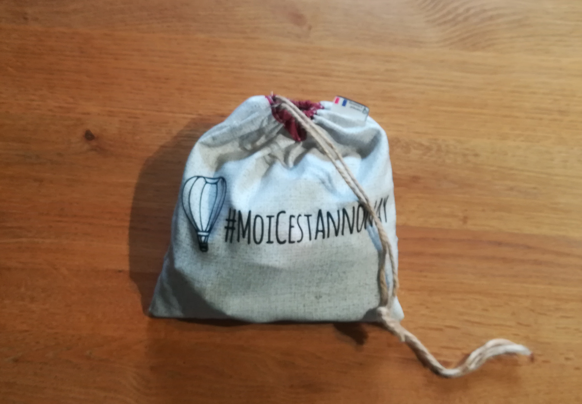 A cloth bag